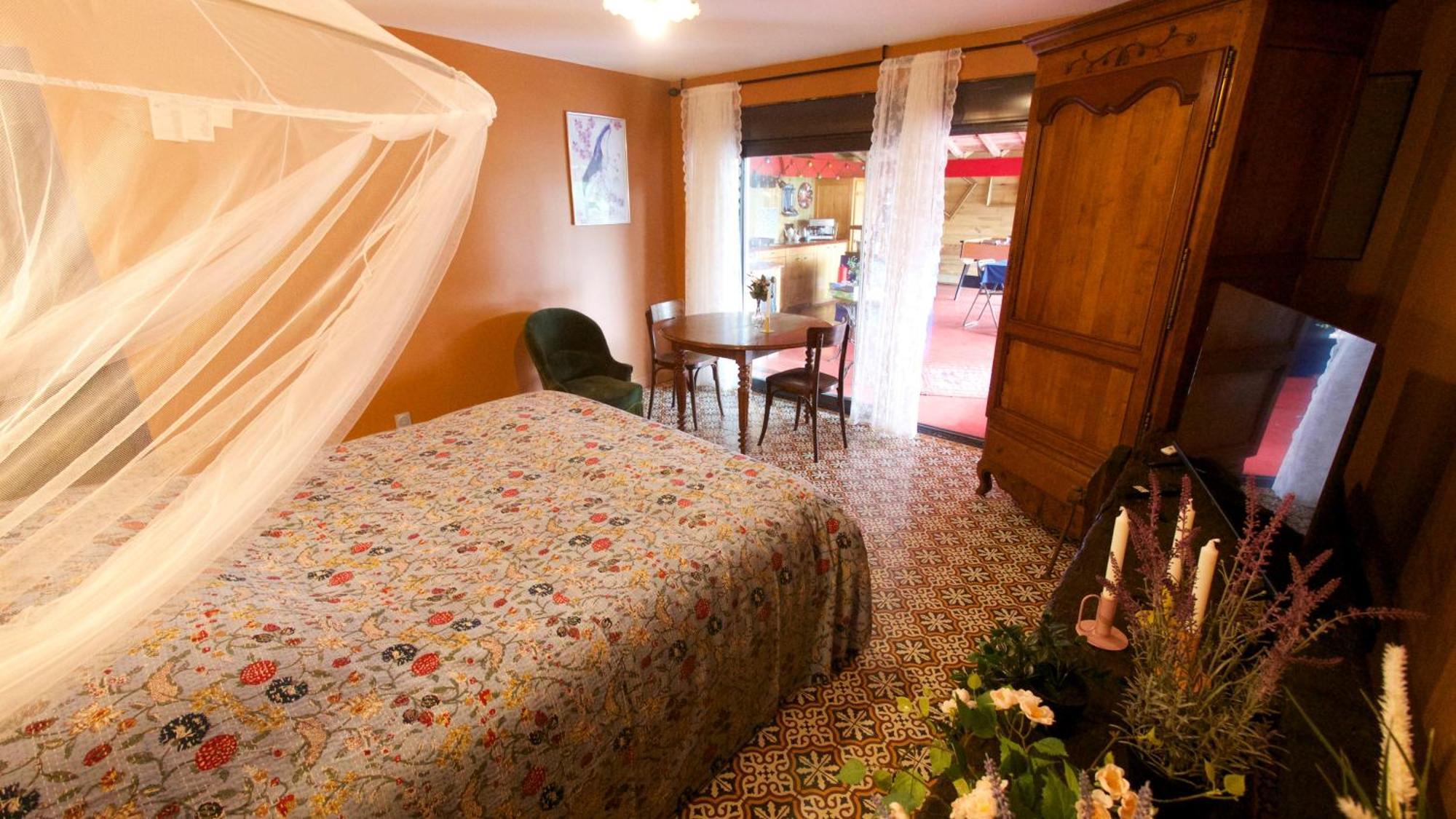 Les Jardins D'Ispahan Prignac-et-Marcamps Extérieur photo