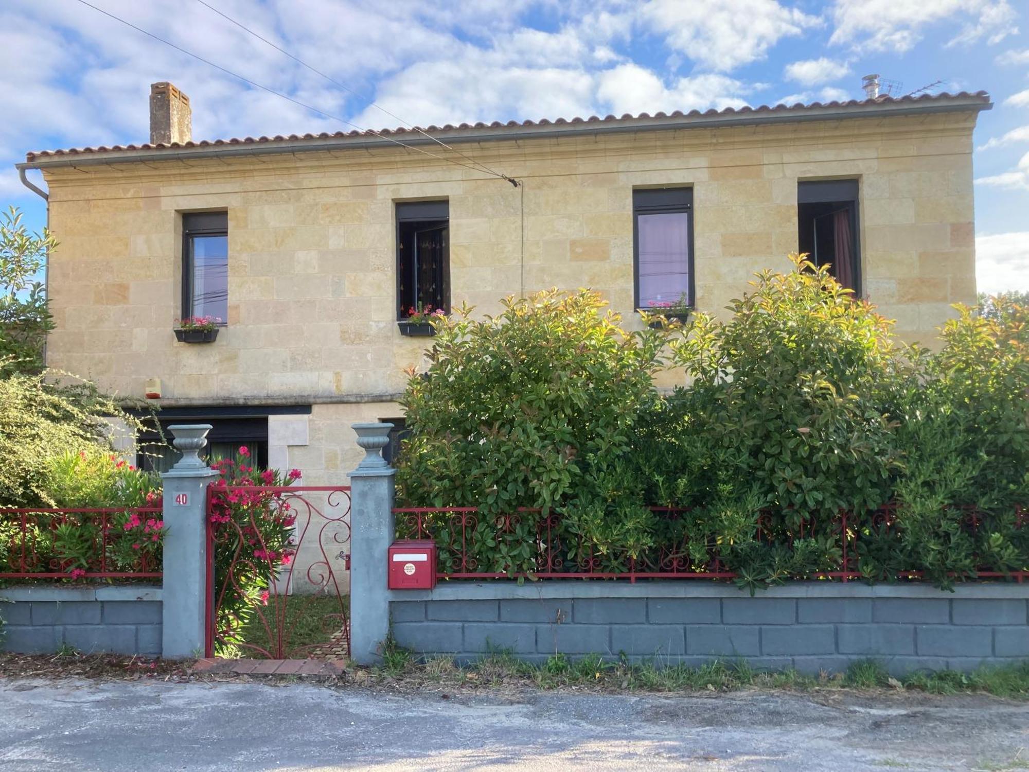 Appartement Les Jardins D'Ispahan à Prignac-et-Marcamps Extérieur photo